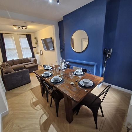 Villa 4Br House Popular Ravenhill Road Belfast Exterior foto